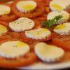 Ensalada de tomate con queso fresco - Imagen 3